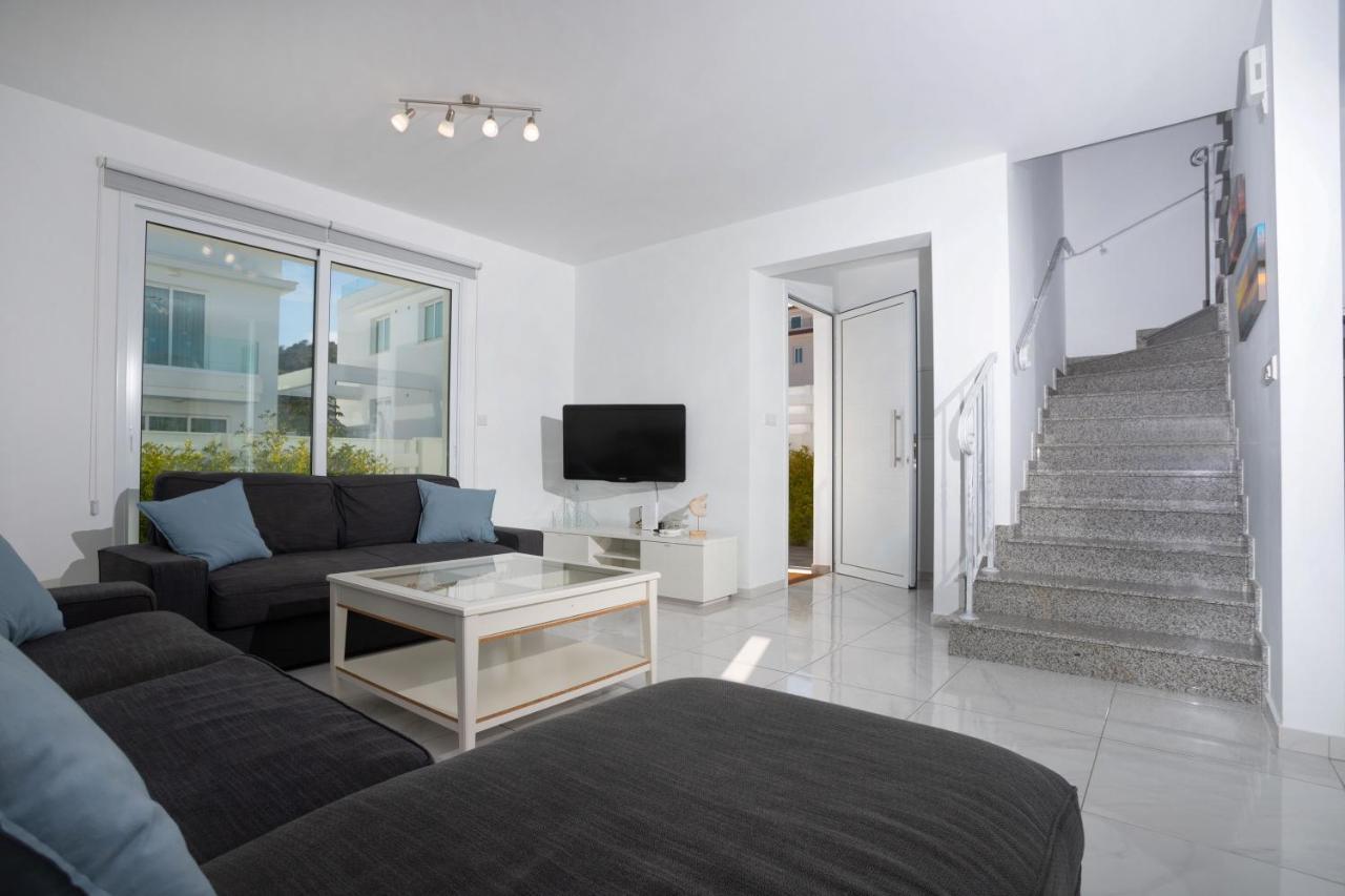 Villa Ioli Green Bay By Trulycyprus 普罗塔拉斯 外观 照片